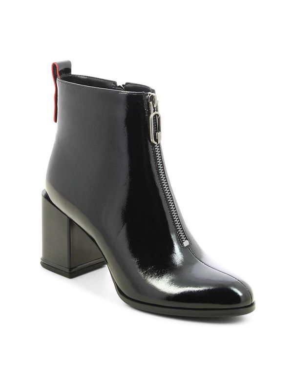 מגפוני עקב עם רוכסן מרכזי