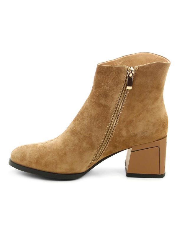 מגפוני עקב אופנתיים SUNNY