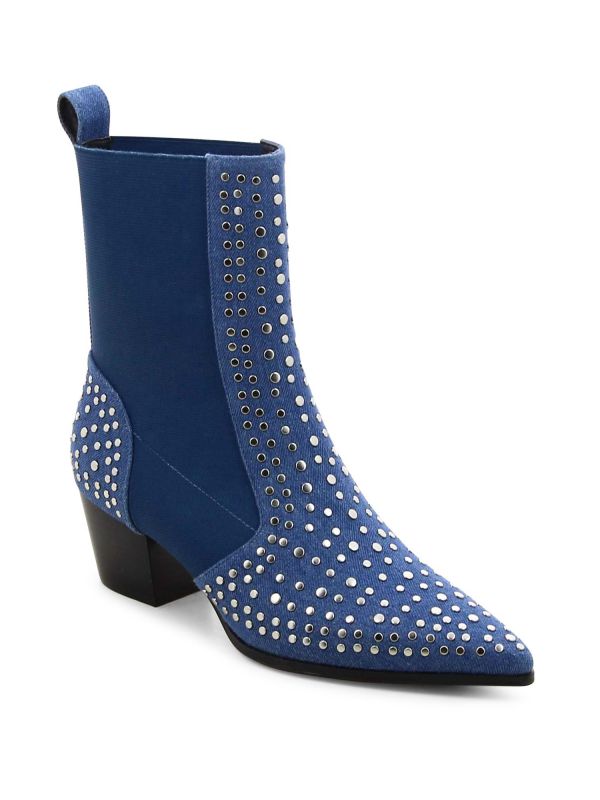 מגפוני עקב עם ניטים