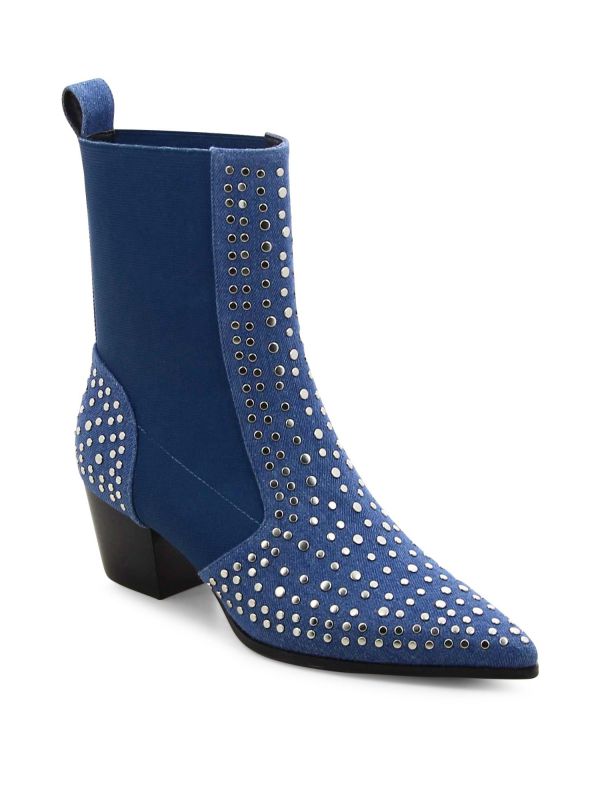 מגפוני עקב עם ניטים