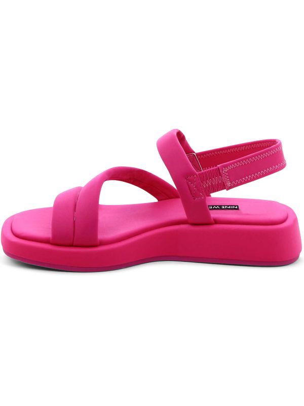 סנדלי רצועות מוצלבות סקובה לנשים