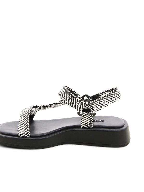 סנדלים שטוחים קז’ואליים ALAIA