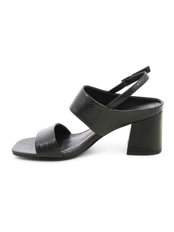 סנדלי עקב במראה מנוחש WILLA