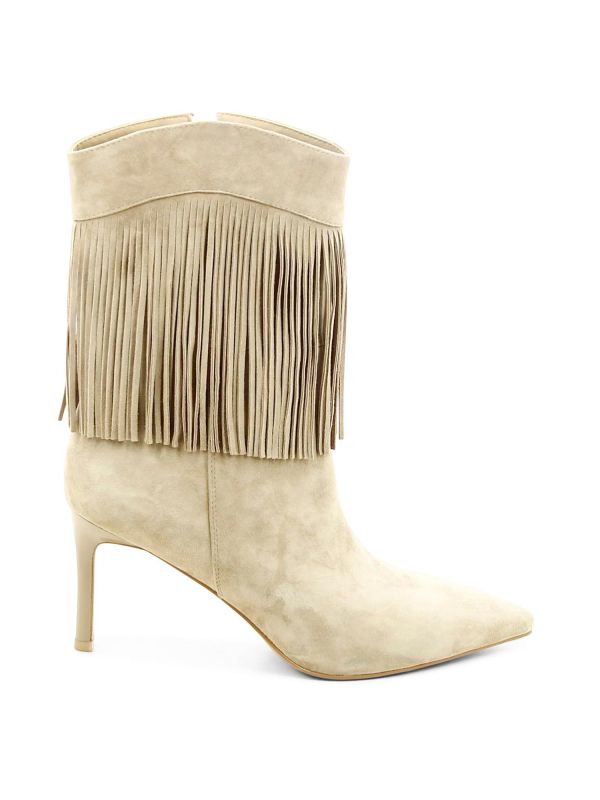 מגפוני עקב עם פרנזים