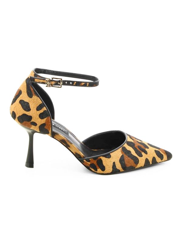 נעלי עקב אלגנטיות עם רצועה