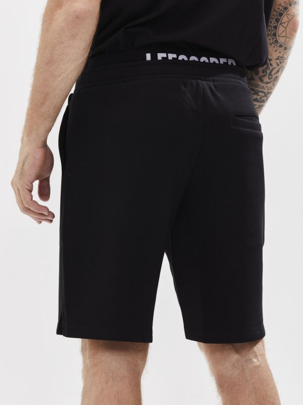 שורט ברמודה שחור קלאסי לגבר