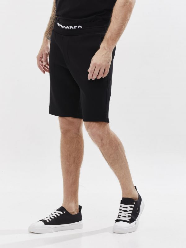 שורט ברמודה שחור קלאסי לגבר