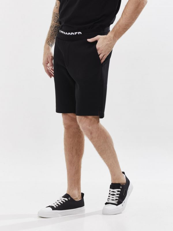 שורט ברמודה שחור קלאסי לגבר