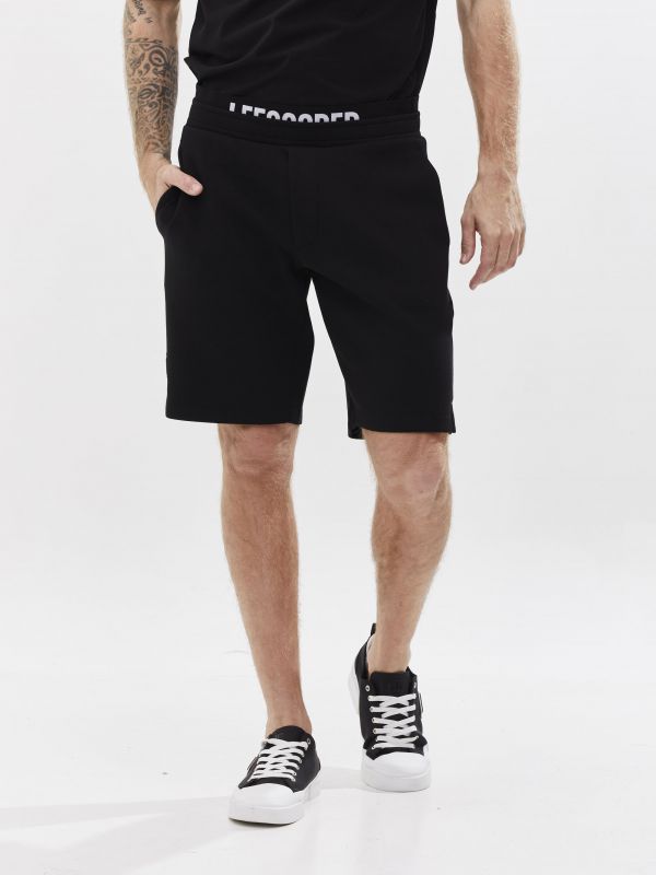 שורט ברמודה שחור קלאסי לגבר