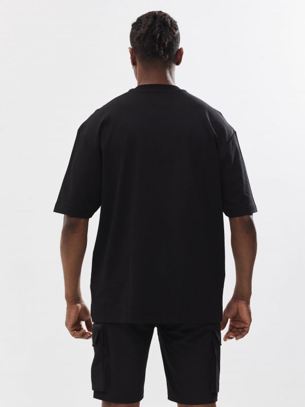 טי שירט עם הדפס ורקמה לגבר