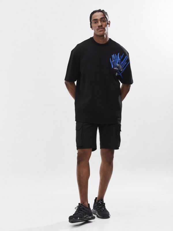 טי שירט עם הדפס ורקמה לגבר