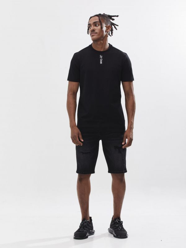 טי שירט עם עיטור קדמי לגבר