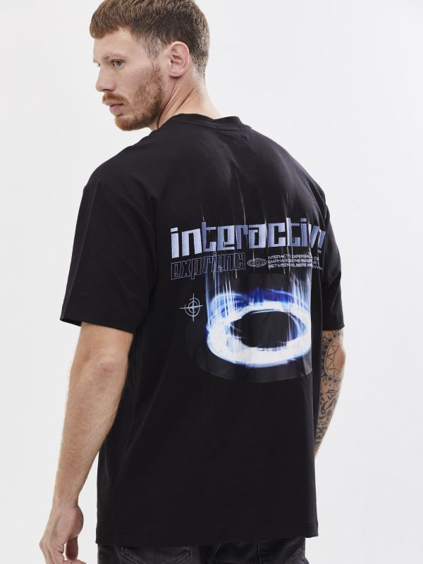 טי שירט אוברסייז עם הדפס דו צדדי לגבר