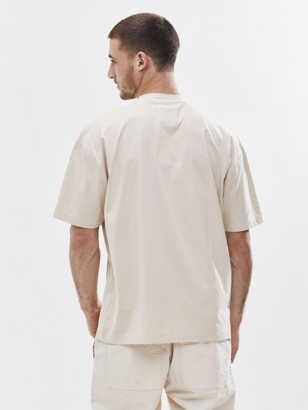 טי שירט לגברים עם שרוולים קצרים ורקמה