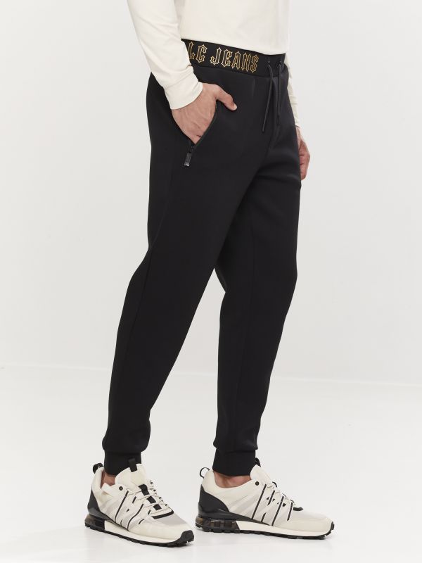 מכנסי טרנינג עם הדפס לגברים