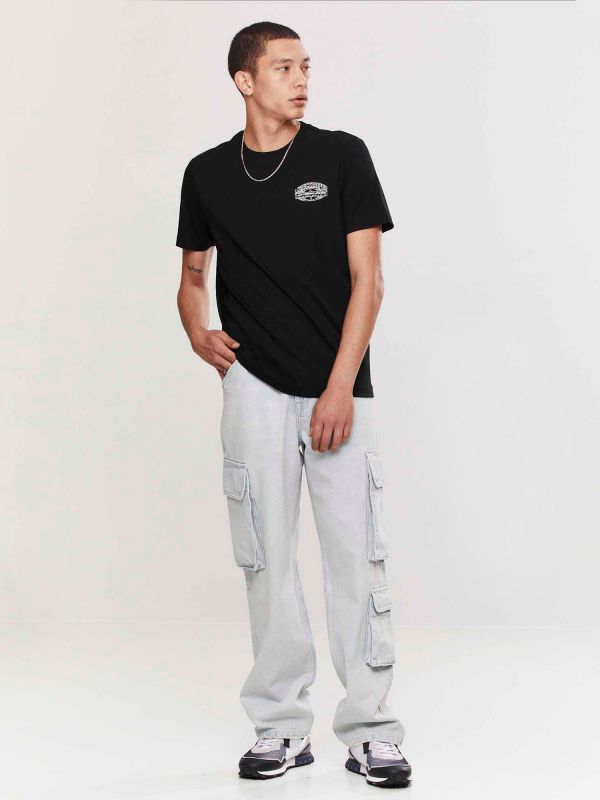 טי שירט קצרה לגברים עם הדפס