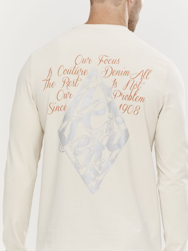 טי שירט ארוכה לגברים עם הדפס דו צדדי