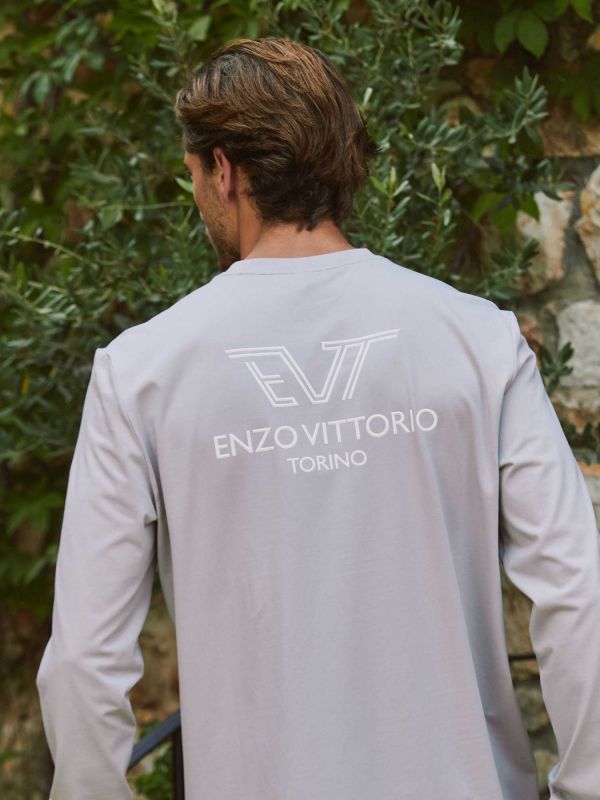 טי שירט לגברים עם צווארון מעוטר