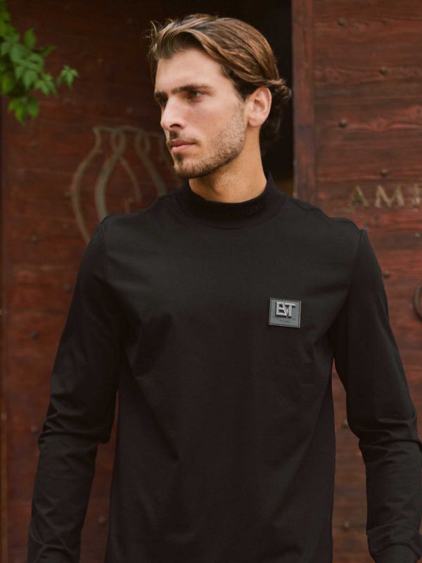 טי שירט לגברים עם צווארון גולף