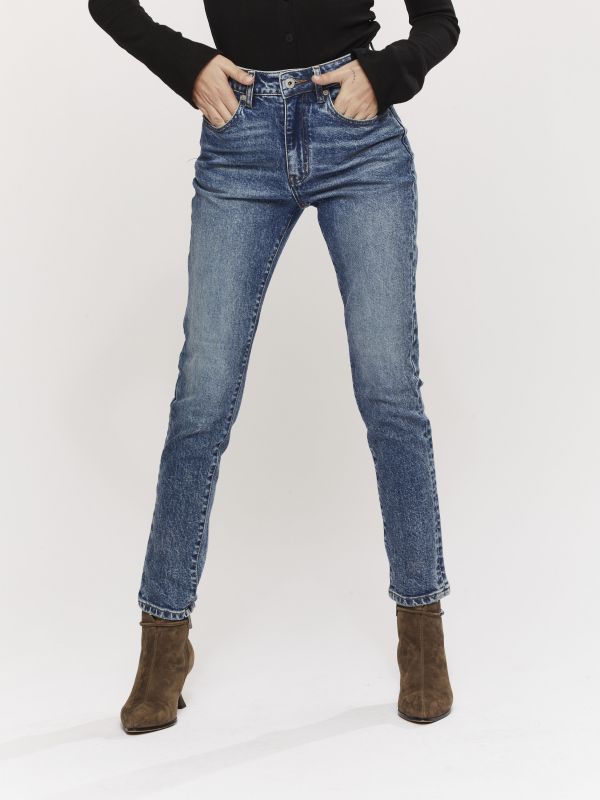 מכנסי ג’ינס כחולים גזרת 7/8 לנשים