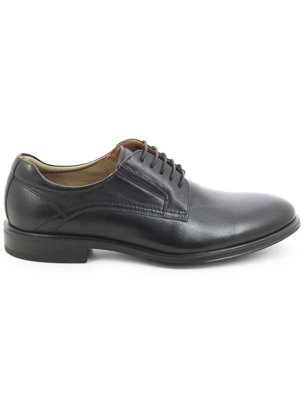 נעלי גברים אלגנטיות עם שרוכים