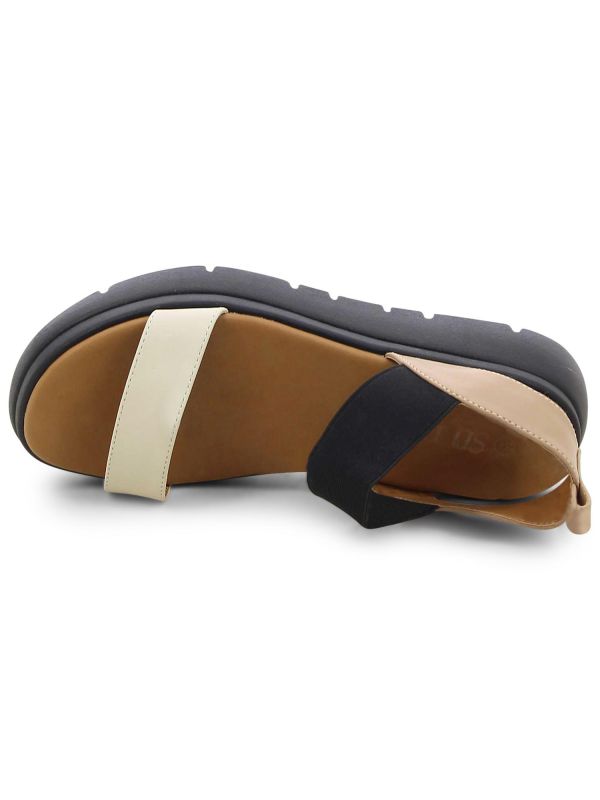 סנדלי רצועות בז’ לנשים