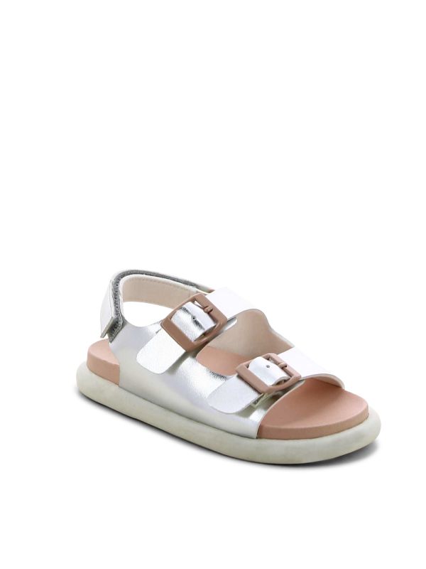 סנדלי ילדות עם רצועות עבות ואבזמים