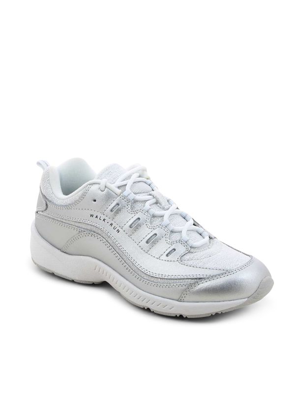 נעלי ספורט מטאליות לנשים