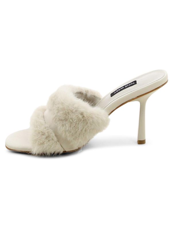 כפכפי נשים עם עקב גבוה ורצועת פרווה