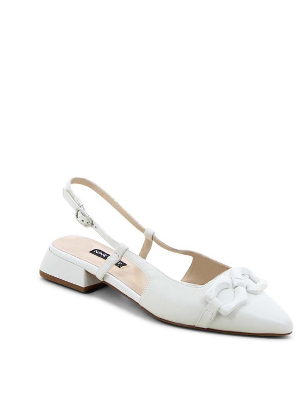 נעלי סירה שטוחות עם שרשרת לנשים