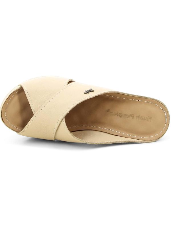 כפכפי נשים עם עקב רוקי ורצועת איקס