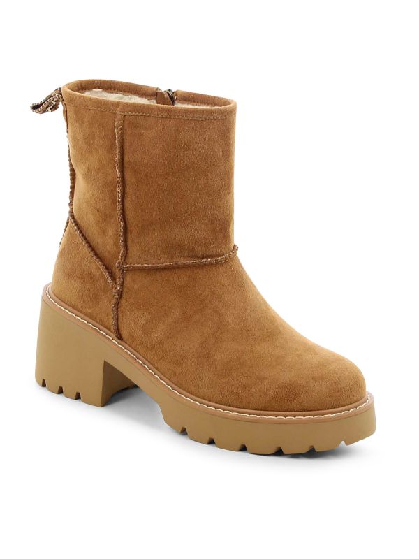 מגפוני נשים עם עקב טרקטור