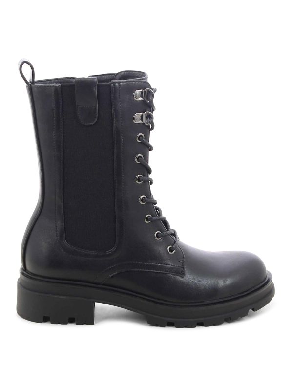 מגפונים בסטייל צבאי