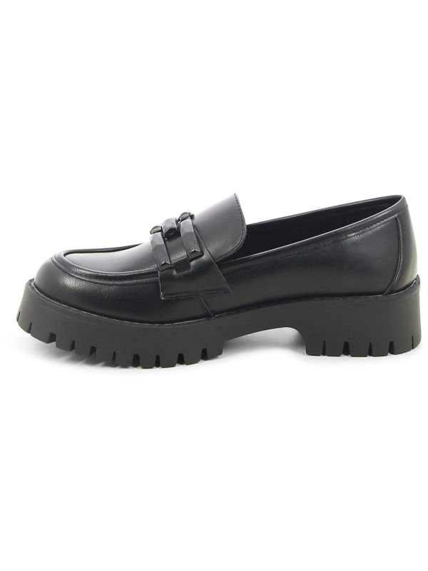 נעלי מוקסין לנשים עם שרשרת