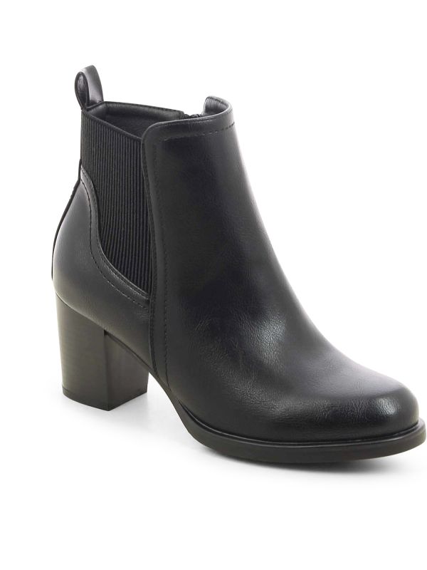 מגפוני צ’לסי עם עקב לנשים