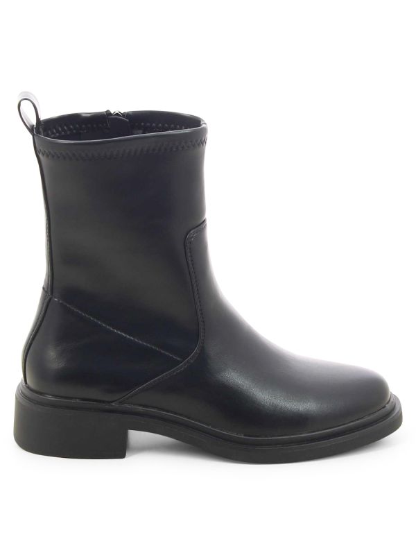 מגפונים שטוחים קלאסיים לנשים