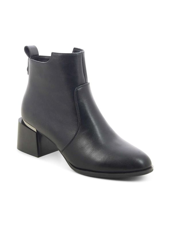 מגפוני עקב קלאסיים עם עקב מעוטר לנשים