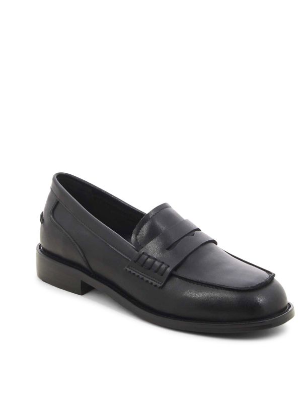 נעלי מוקסין קלאסיות עם חרטום מרובע לנשים