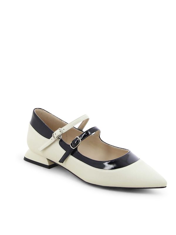 נעלי סירה עם רצועות דקות לנשים