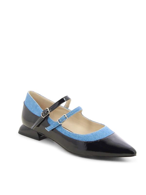 נעלי סירה עם רצועות דקות לנשים