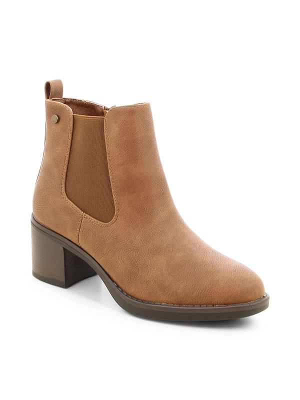 מגפוני צ’לסי עם עקב מרובע