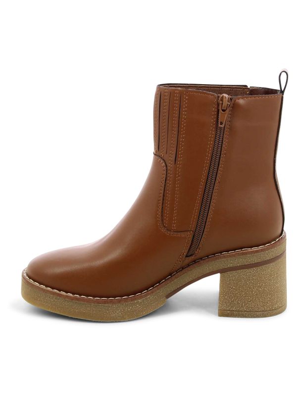 מגפוני נשים עם עקב צ’אנקי