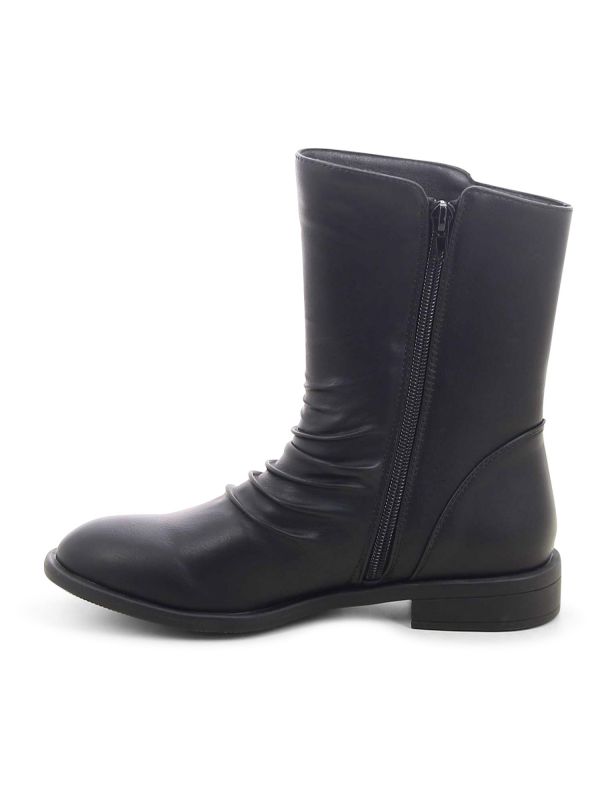 מגפוני נשים עם כיווצים