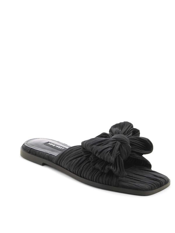 כפכפים שטוחים לנשים עם פרח