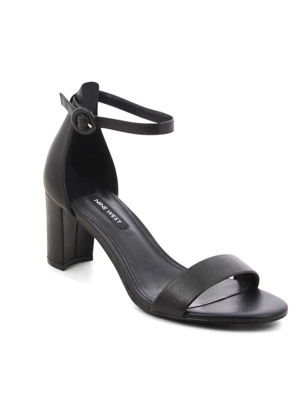 סנדלי נשים קלאסיים עם רצועה ועקב רחב