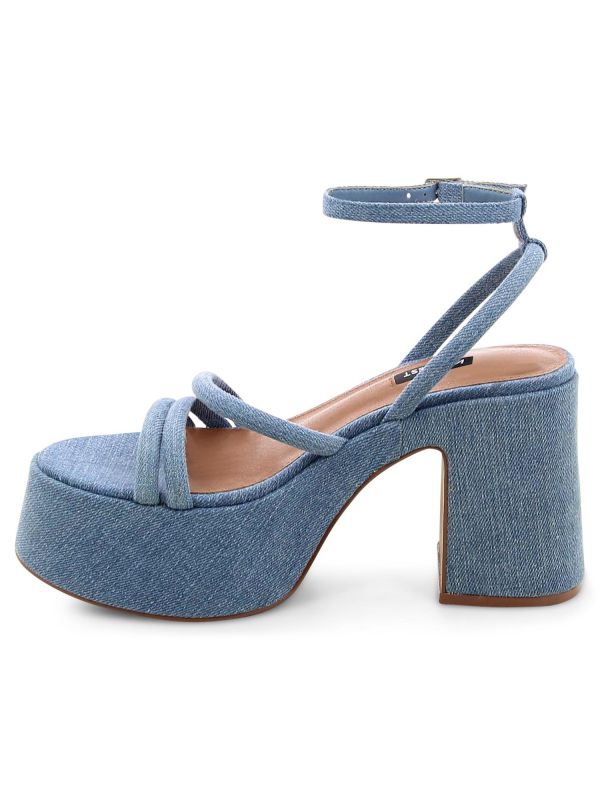 סנדלי ג’ינס עם הגבהה לנשים