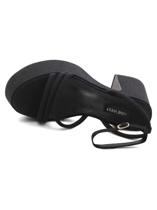 סנדלי ג’ינס עם הגבהה לנשים