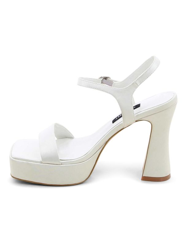 סנדלי סיקטיז עם עקב גבוה לנשים