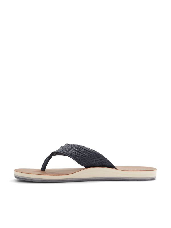 TAJ - כפכפי אצבע עם רצועות קלועות לגברים