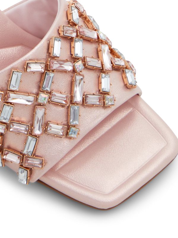 BERNA - כפכפי עקב עם אבנים